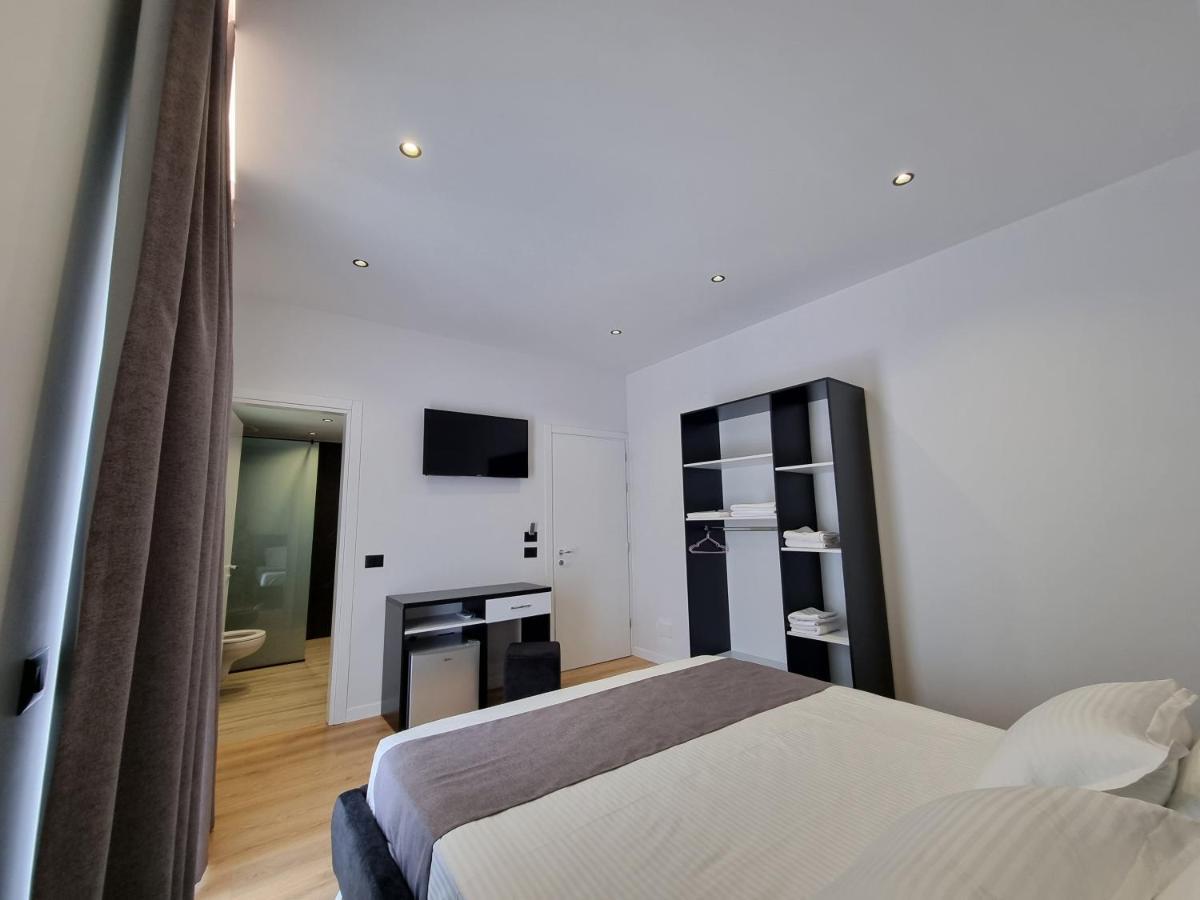 White Villa Permet Luaran gambar