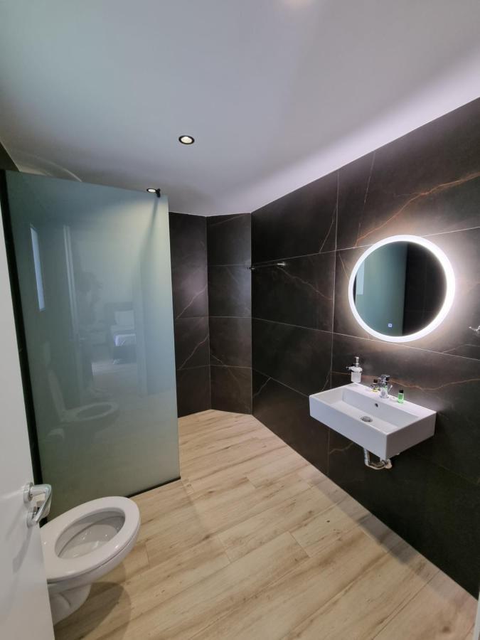 White Villa Permet Luaran gambar